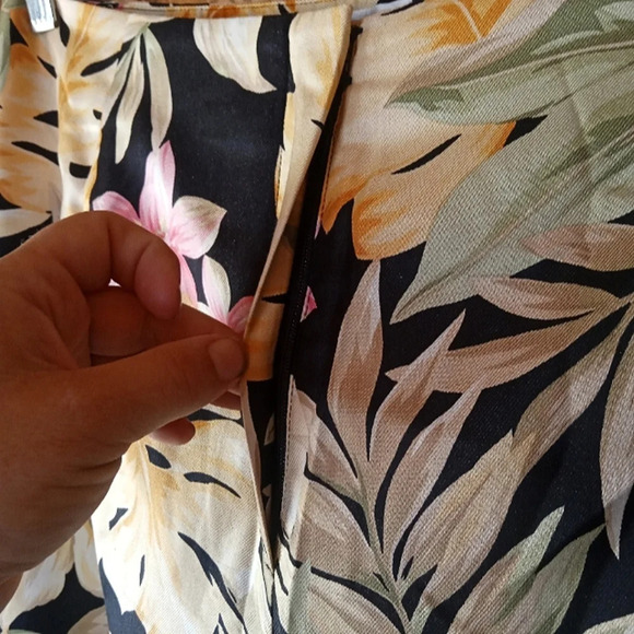 Talbot's Tropical Botanical Wide Leg 100% Silk Pants Size 14 - Picture 7 of 7